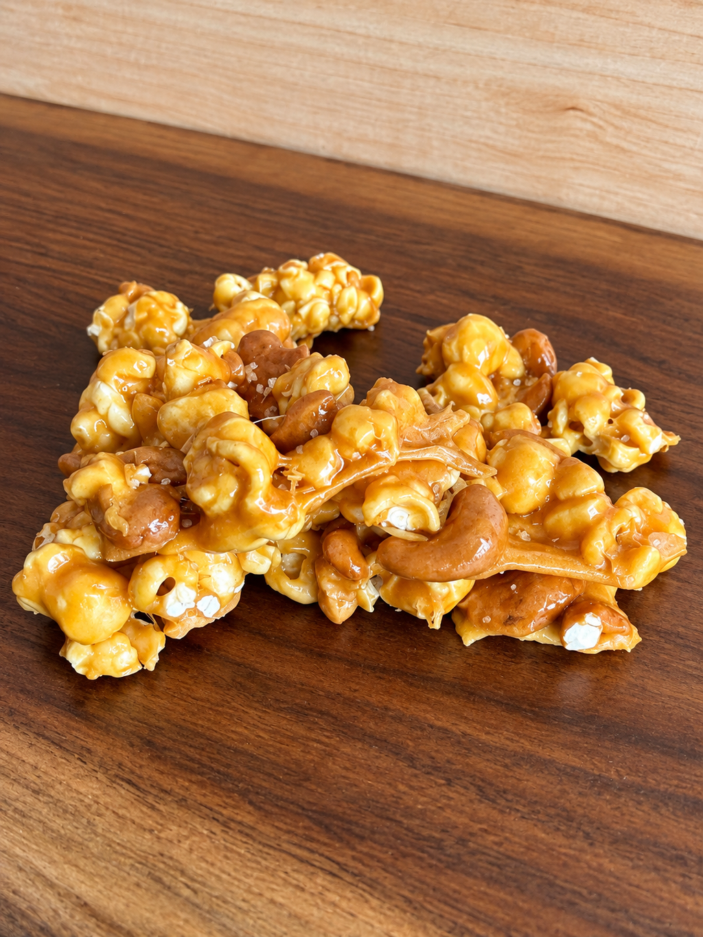 Popcorn Cashew Crunch 8 oz