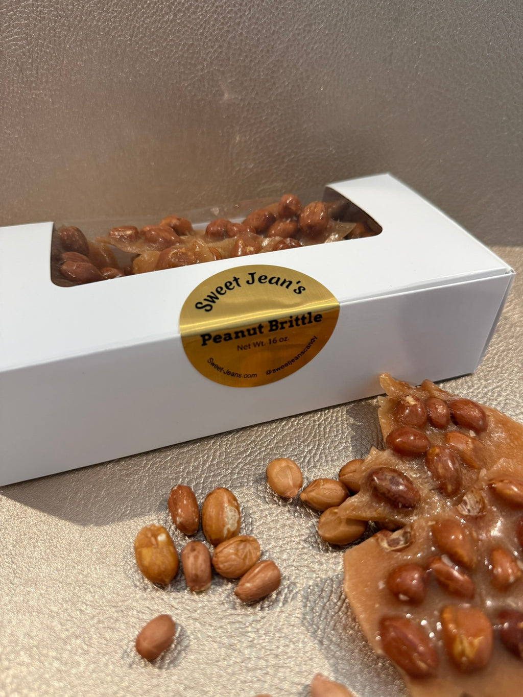 Peanut Brittle 10 oz.